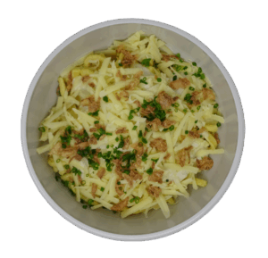 Überbackene Nudeln mit Röstzwiebeln in der Schale